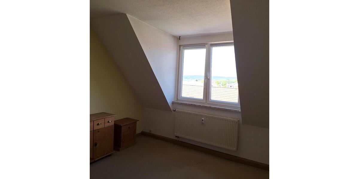 Dachgeschoßwohnung Neustadt an der Orla - 2 Zimmer, 90 m&sup2;, 80.000&euro; | Angebot:26741667