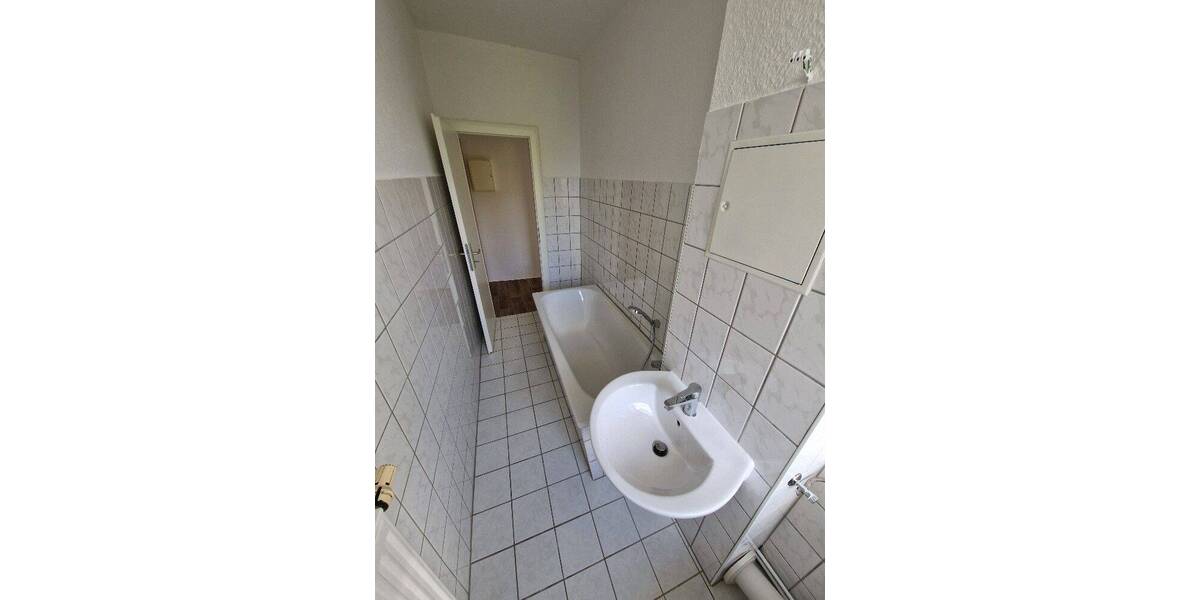 Etagenwohnung Altenburg Südost - 2 Zimmer, 46 m&sup2;, 275&euro; | Angebot:26919900