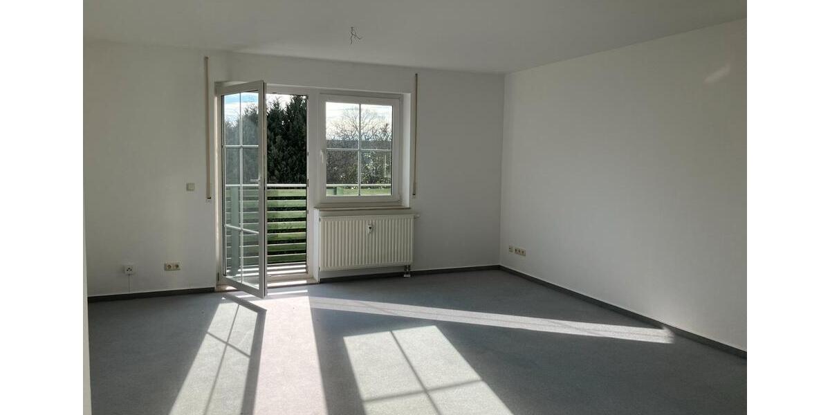Etagenwohnung Greiz - 4 Zimmer, 90 m&sup2;, 156.000&euro; | Angebot:26123855