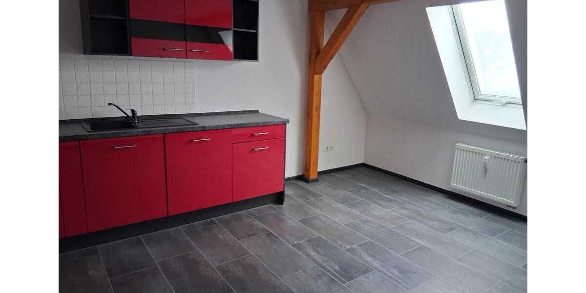 Dachgeschoßwohnung Gera Alt-Bieblach - 3 Zimmer, 104 m&sup2;, 546&euro; | Angebot:26017987