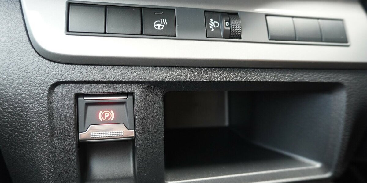 Fiat Ulysse Icon M 180 AT8 8-Sitzer / 10-Zoll Navi 15.712 km 36.771 &euro; Münchenbernsdorf 07589