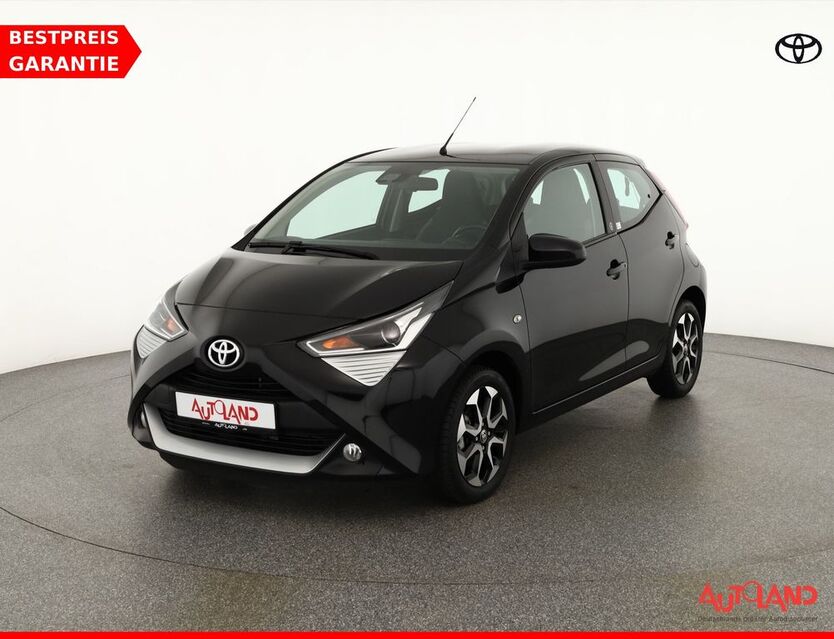 Toyota Aygo (X) 28.917 km 13.950 € Zwickau 08056