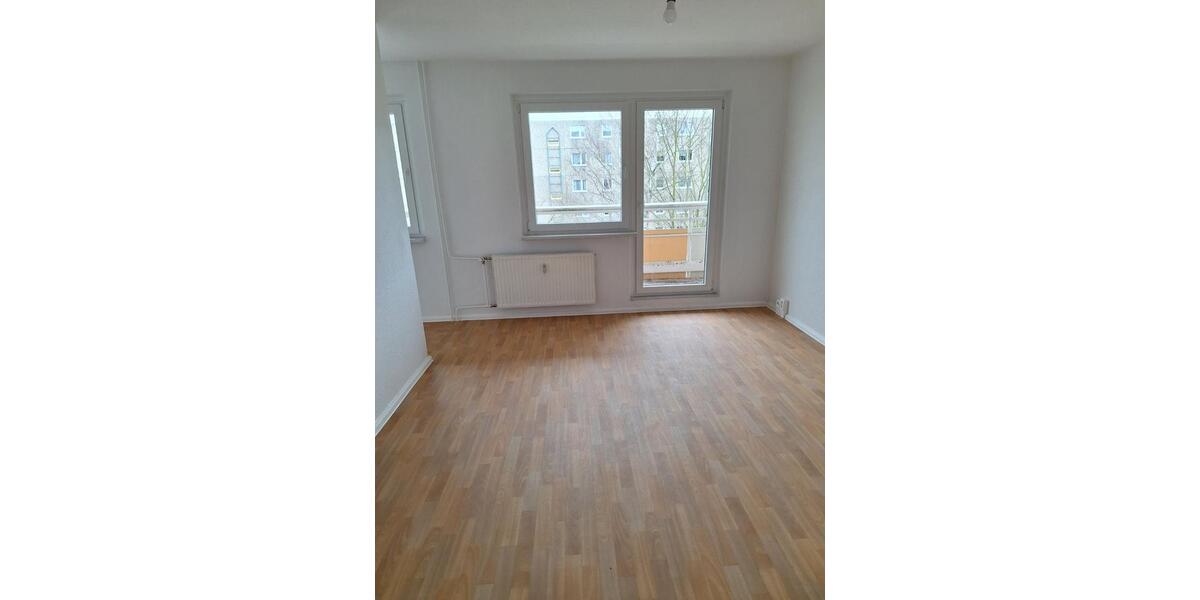 ***KALTMIETFREIE ZEIT***Praktisch geschnittene 1-Raum-Wohnung in Gera-Lusan 1 zimmer