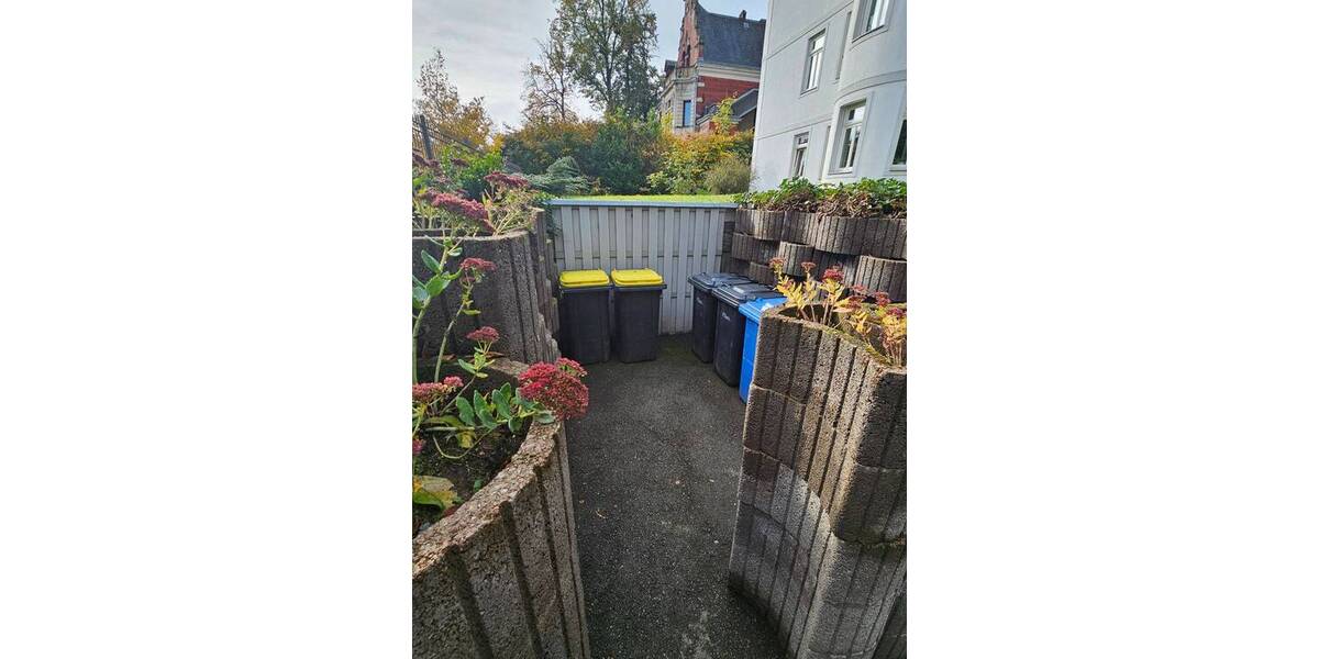 Eigentum mit Altbaucharme in bester Villenlage, Balkon, Kamin, gr. Garten, SUV-TG; viele Finanzierungsmodelle mgl. 5 zimmer