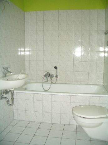 Etagenwohnung Zeulenroda-Triebes Zeulenroda - 3 Zimmer, 74 m&sup2;, 410&euro; | Angebot:26751572