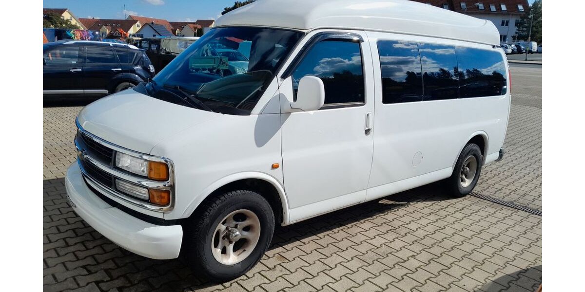 Chevrolet Express 102.000 km 6.500 € Bad Klosterlausnitz / Weißenborn 07639