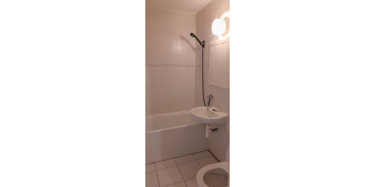 Etagenwohnung Gera Lusan - 1.5 Zimmer, 33 m&sup2;, 32.000&euro; | Angebot:26020073