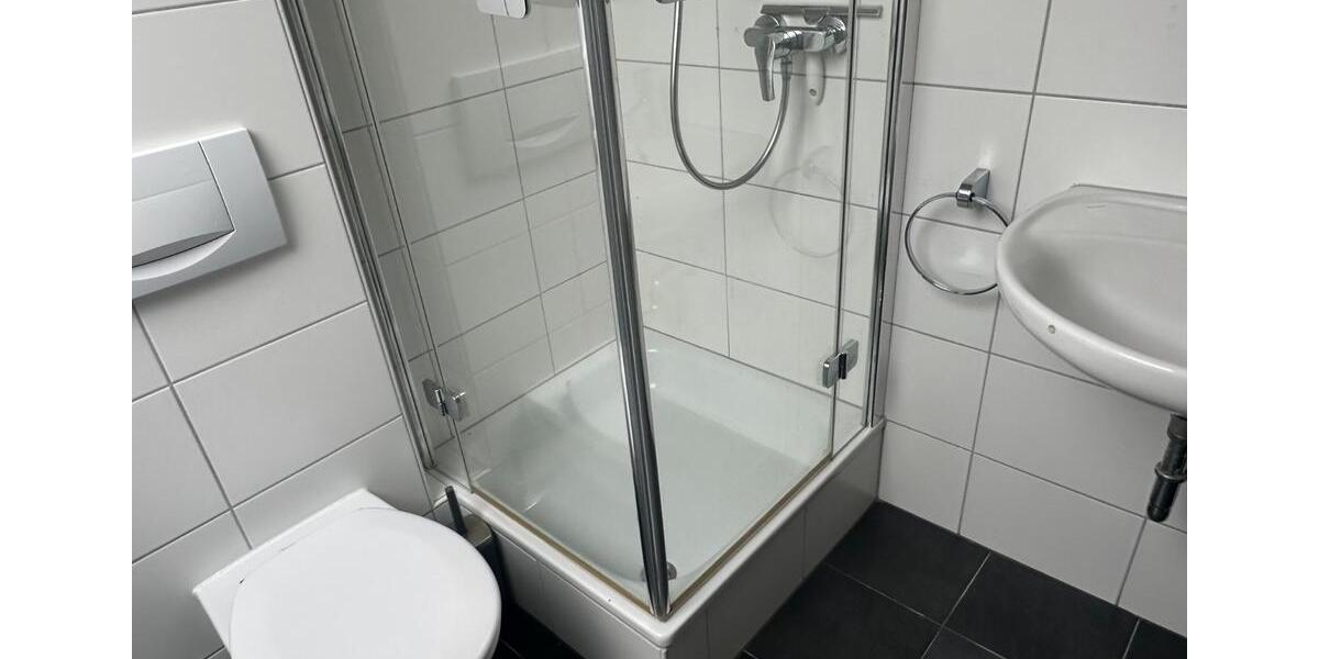 Etagenwohnung Bad Klosterlausnitz - 3 Zimmer, 67 m&sup2;, 129.000&euro; | Angebot:25238304