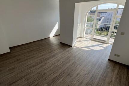 Wintergarten und Balkon! Schöne 3-Raum Wohnung in Gera Debschwitz - Wohnung Gera Debschwitz | Angebot:26744942