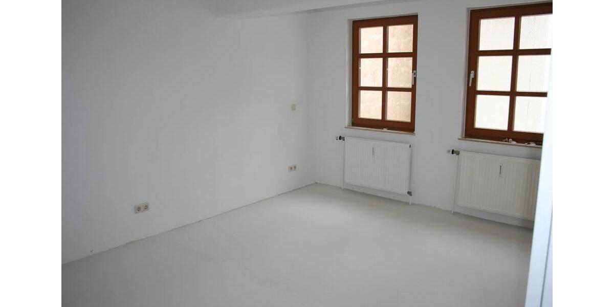 Etagenwohnung Schmölln - 4.5 Zimmer, 98 m&sup2;, 490&euro; | Angebot:26251300