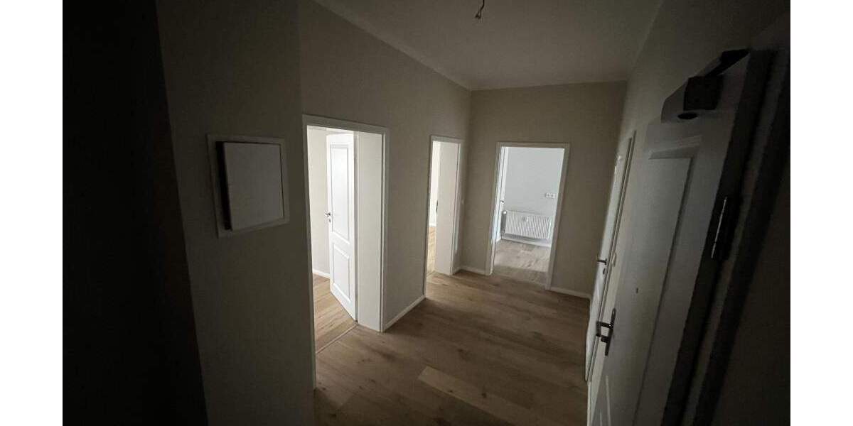 Etagenwohnung Gera Untermhaus - 2 Zimmer, 65 m&sup2;, 77.000&euro; | Angebot:25696906