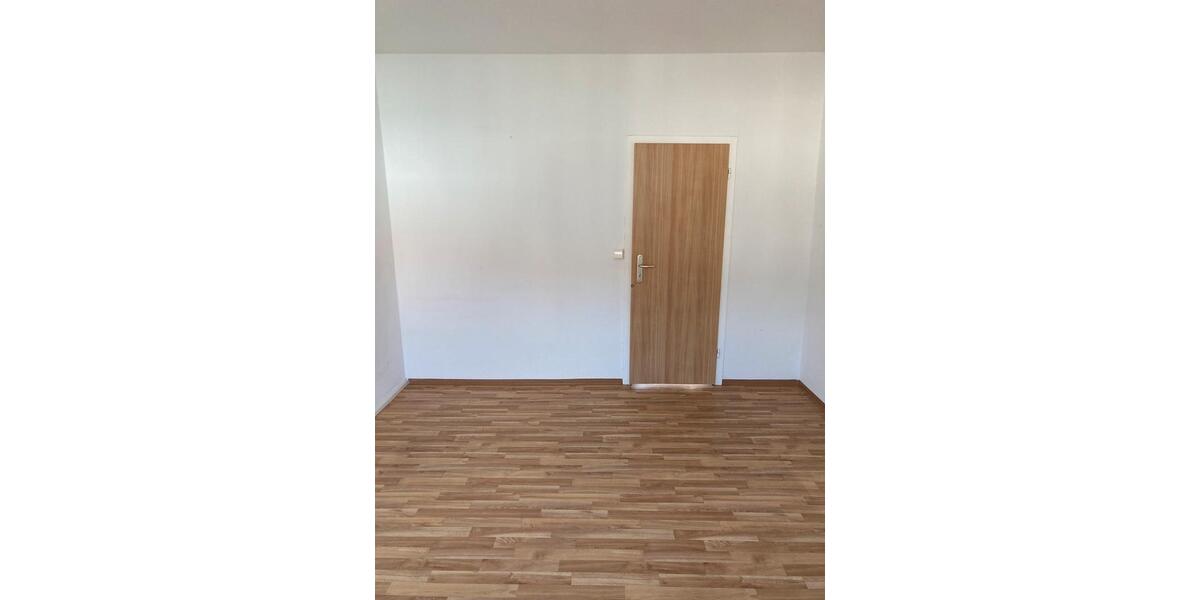 Etagenwohnung Gera - 4 Zimmer, 88 m&sup2;, 500&euro; | Angebot:24976161