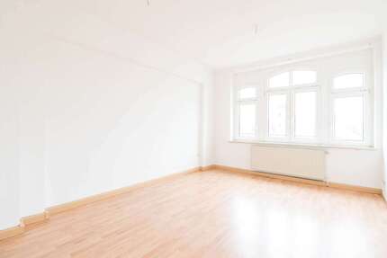 Wohnung Zeitz - 3 Zimmer, 65 m&sup2;, 325&euro; | Angebot:27324691