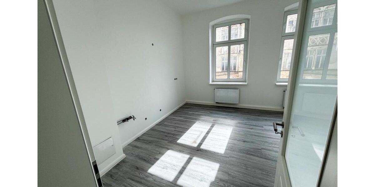 Etagenwohnung Gera - 3 Zimmer, 97 m&sup2;, 800&euro; | Angebot:26669562