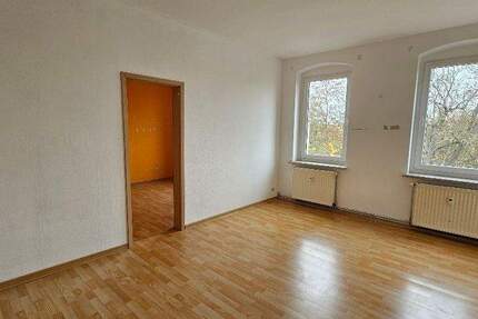 Wohnung Altenburg - 4 Zimmer, 104 m&sup2;, 400&euro; | Angebot:24990105