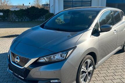 Nissan Leaf 45.600 km 17.890 € Altenburg 04600