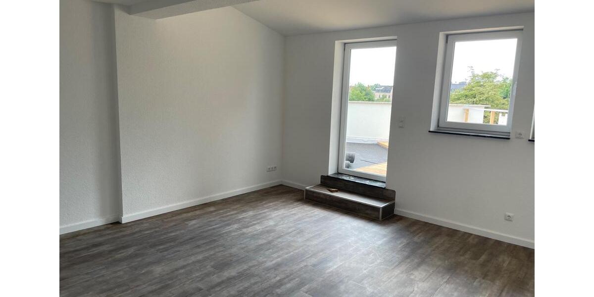 Etagenwohnung Meerane - 4 Zimmer, 127 m&sup2;, 998&euro; | Angebot:26165287