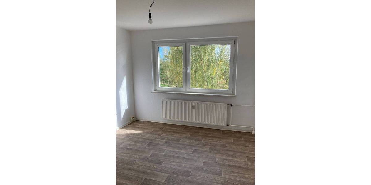 Etagenwohnung Gera Lusan - 2 Zimmer, 50 m&sup2;, 295&euro; | Angebot:26276117