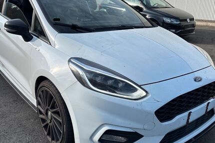 Ford Fiesta 98.000 km 10.490 &euro; Bad Köstritz 07586