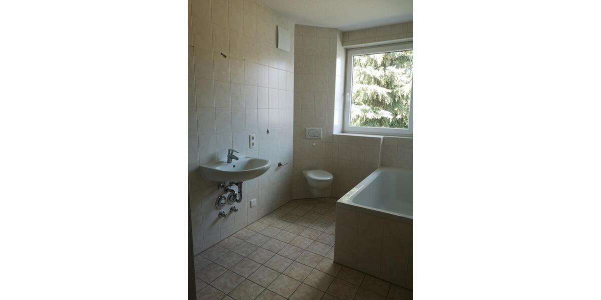 Maisonettenwohnung Schmölln - 3 Zimmer, 68 m&sup2;, 360&euro; | Angebot:26162590