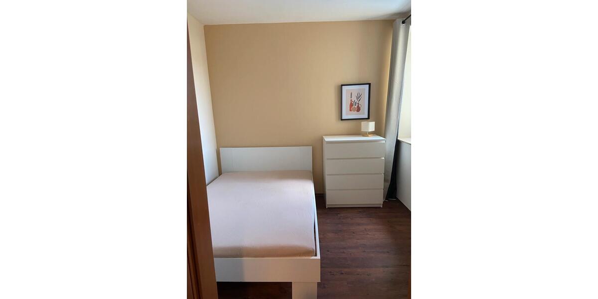 Etagenwohnung Gera Debschwitz - 2 Zimmer, 55 m&sup2;, 670&euro; | Angebot:25369396