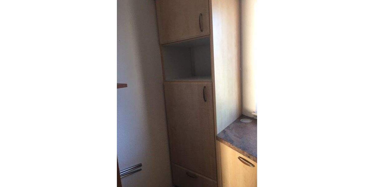 Renovierte 2-Raumwohnung mit Balkon und Einbauküche in Eisenberg 2 zimmer