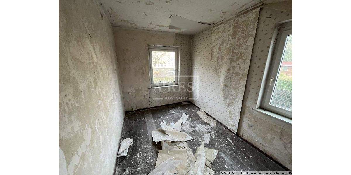 Mehrfamilienhaus, Wohnhaus Meuselwitz - 8 Zimmer, 279 m&sup2;, 18.000&euro; | Angebot:23854218