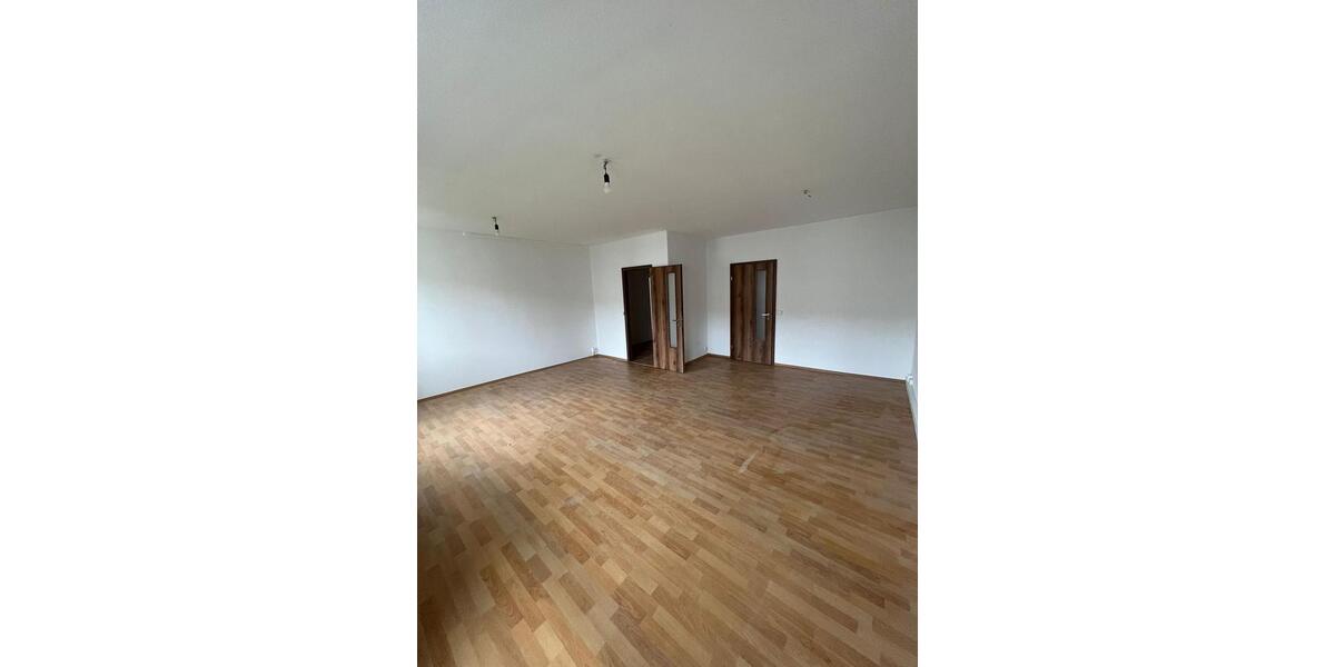 Provisionsfrei 3 Zim ETW 88qm Balkon Stellplatz Gera-Lusan 3 zimmer