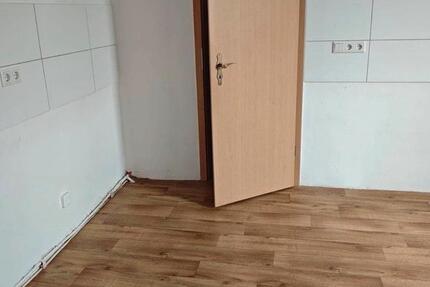 Wohnung Elsteraue - 5 Zimmer, 106 m&sup2;, 700&euro; | Angebot:26091024