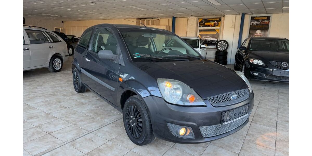 Ford Fiesta 208.000 km 999 &euro; Rositz 04617