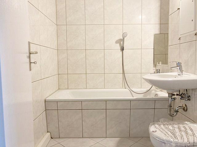 Etagenwohnung Hermsdorf - 4 Zimmer, 73 m&sup2;, 440&euro; | Angebot:26382389