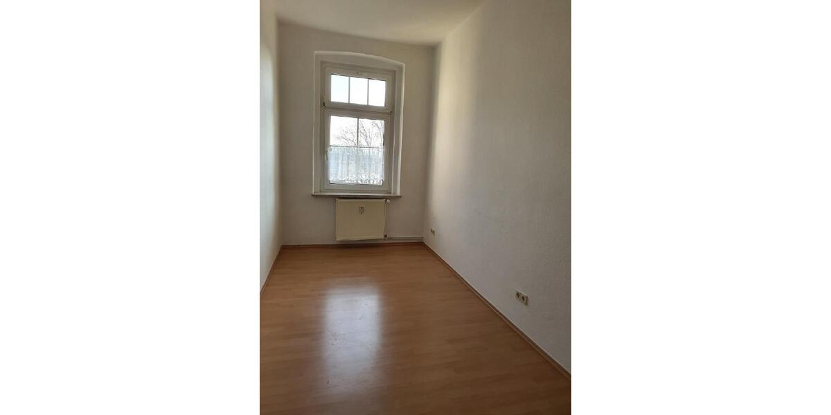 Etagenwohnung Crimmitschau - 4 Zimmer, 95 m&sup2;, 500&euro; | Angebot:26163018