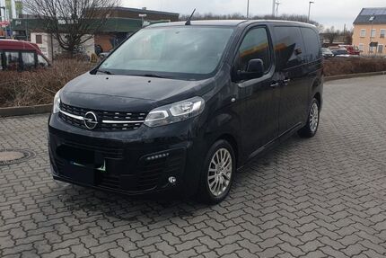 Opel Vivaro 56.000 km 30.999 € Meerane 08393