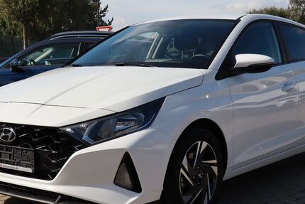 Hyundai i20 15.600 km 13.990 &euro; Kretzschau 06712