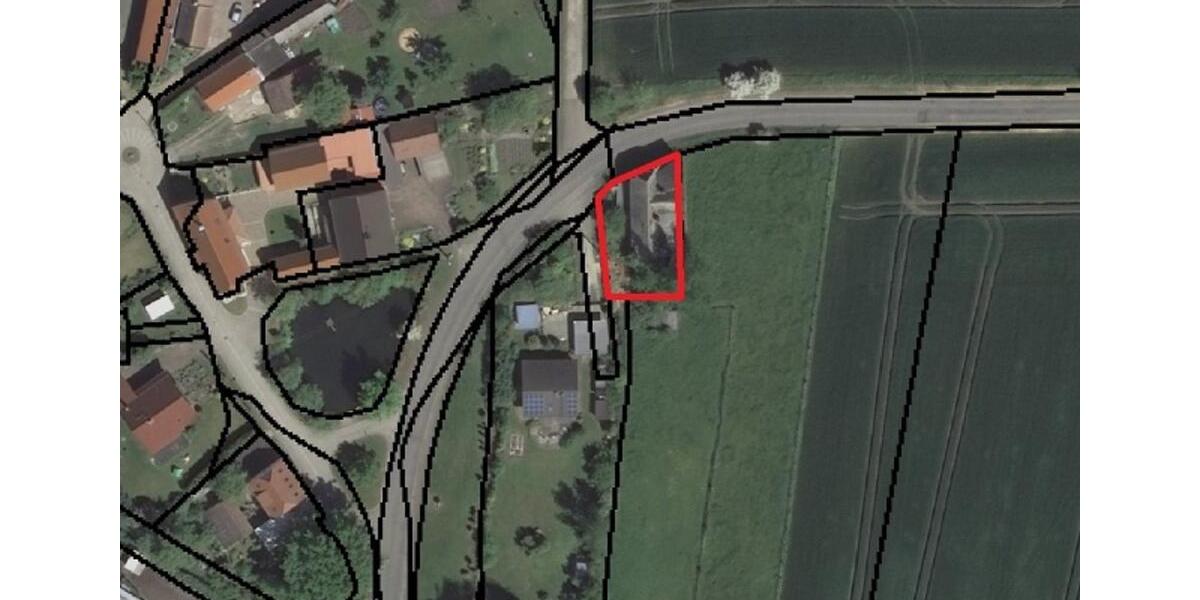 Haus im Dornröschenschlaf. 3 zimmer