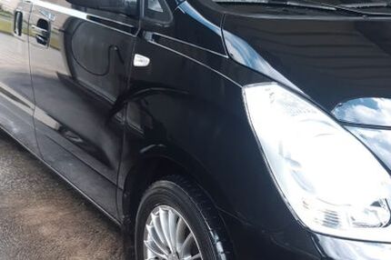 Hyundai H-1 Starex