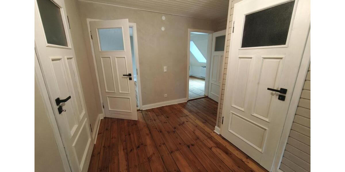 Maisonettenwohnung Hermsdorf - 4 Zimmer, 123 m&sup2;, 1.230&euro; | Angebot:26166660