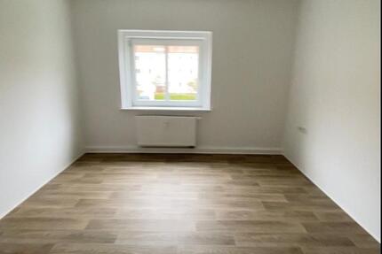 Wohnung Meuselwitz - 2 Zimmer, 48 m&sup2;, 420&euro; | Angebot:26059992