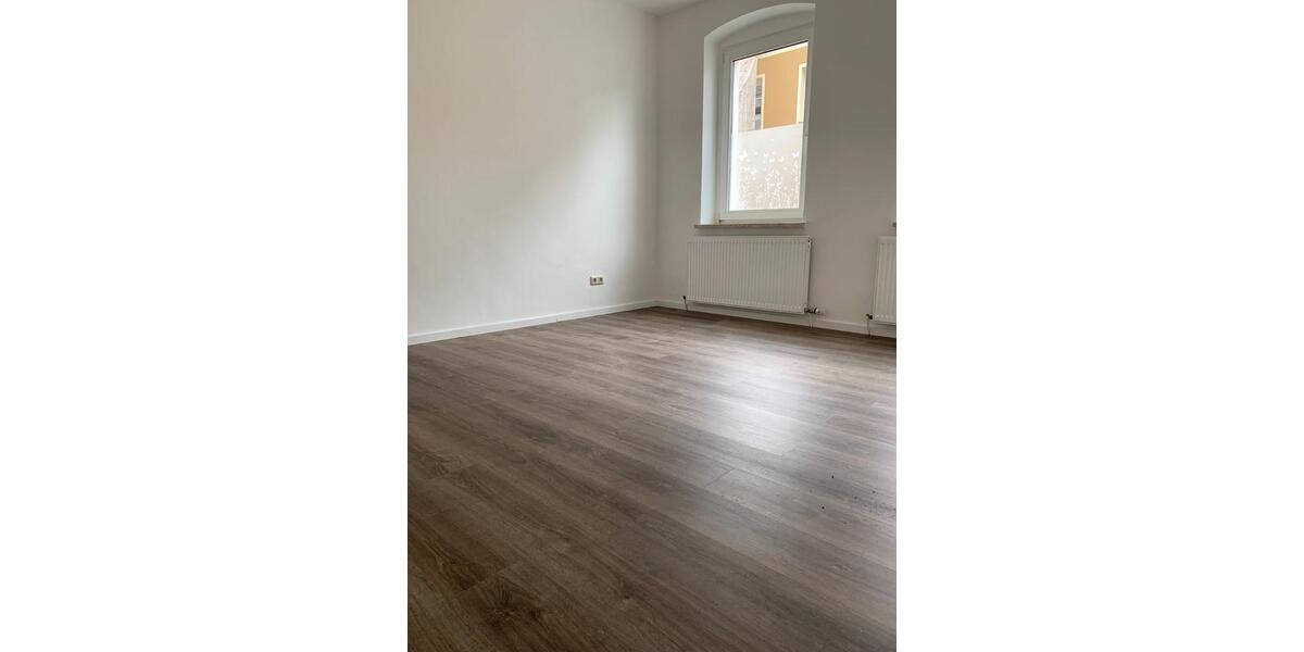 Hochparterre Schmölln - 3 Zimmer, 52 m&sup2;, 337&euro; | Angebot:26582885