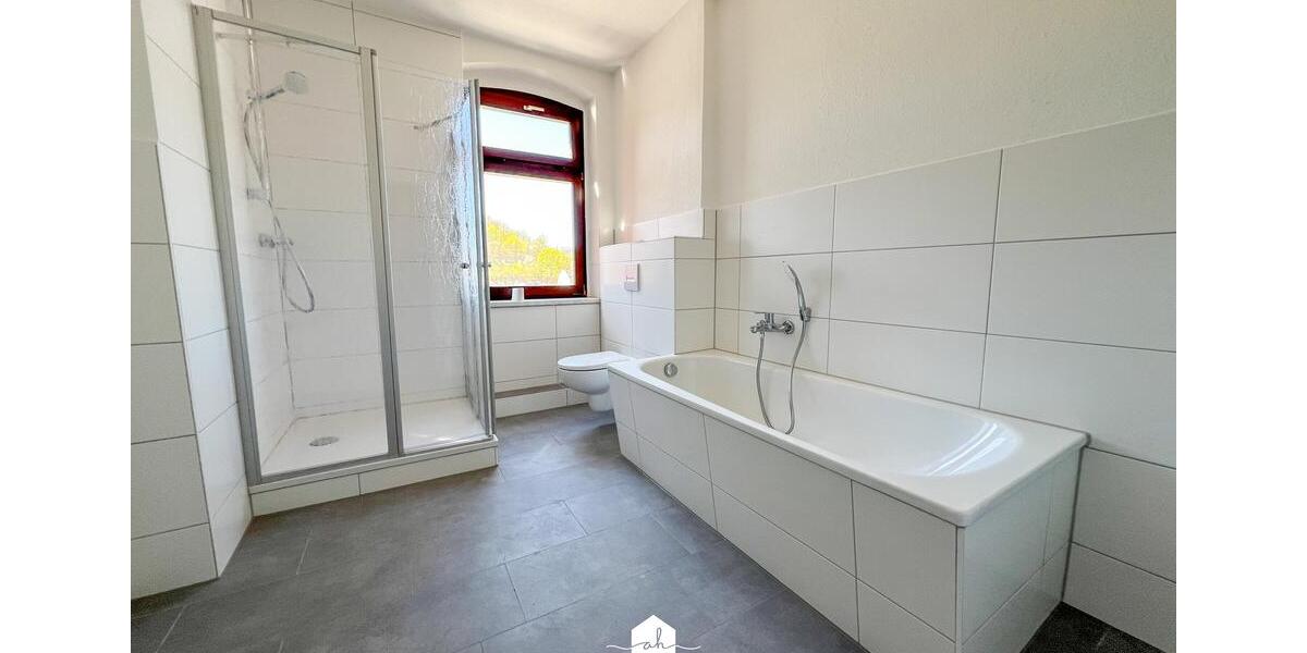 Dachgeschoßwohnung Greiz - 4 Zimmer, 83 m&sup2;, 520&euro; | Angebot:26476621