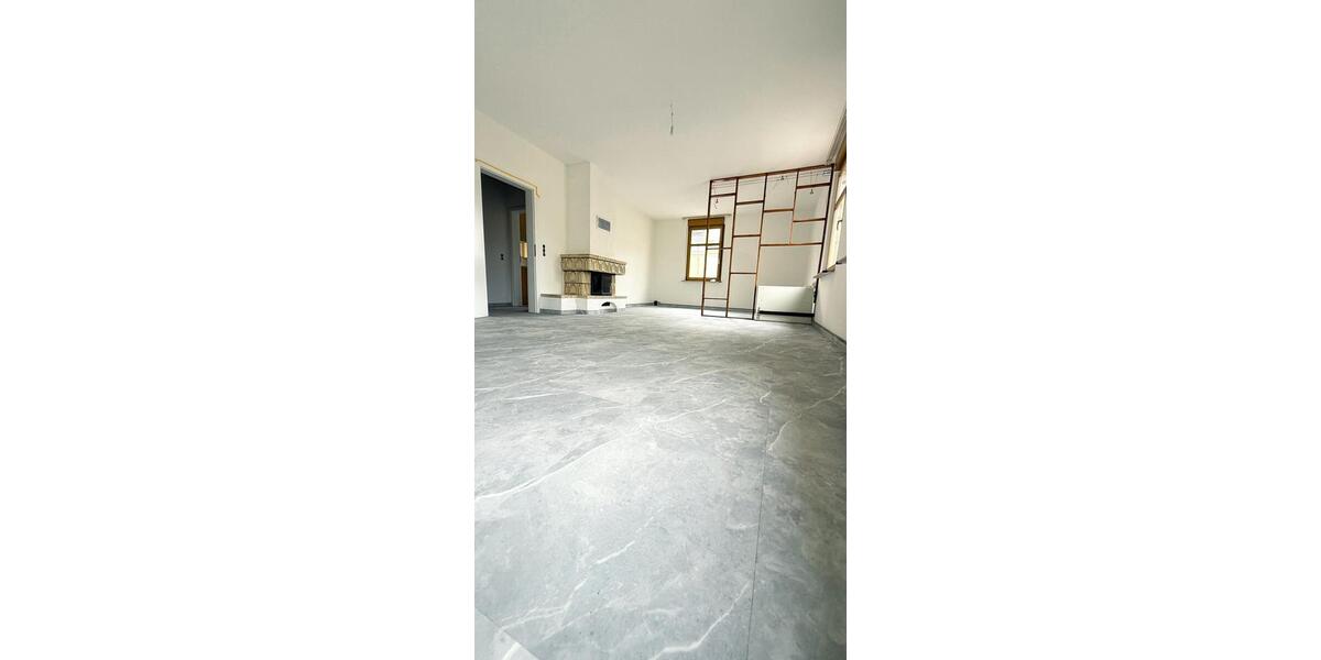 Maisonettenwohnung Crimmitschau - 3 Zimmer, 122 m&sup2;, 960&euro; | Angebot:25307850