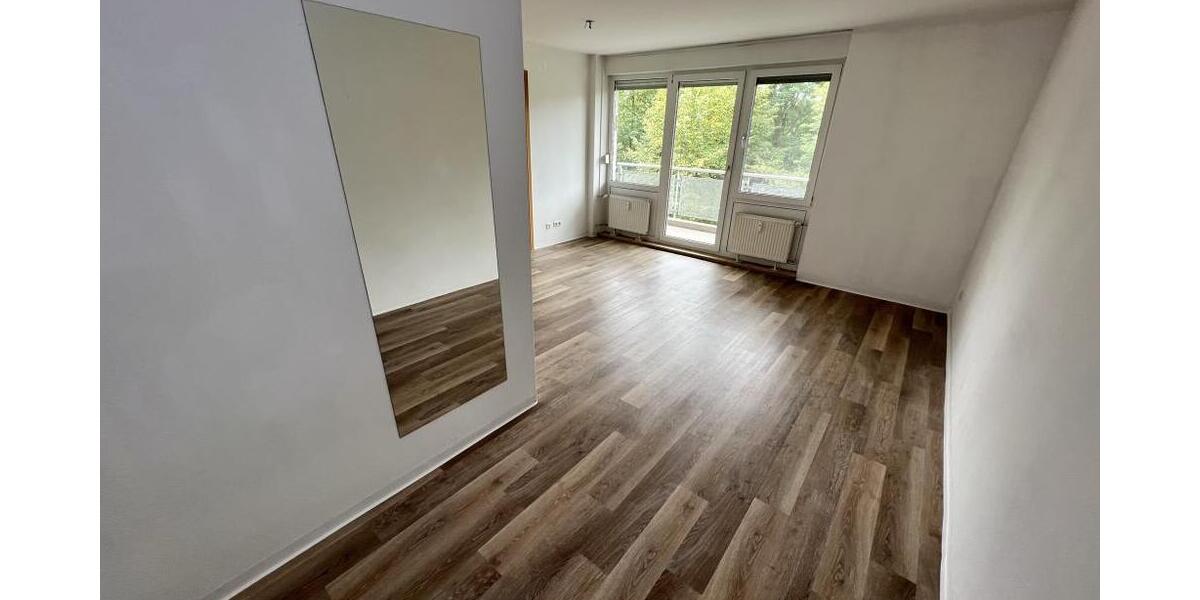 Traumlage am Küchengarten! Schöne 1-Raum-Whg. mit EBK, Balkon und Aufzug in Gera-Untermhaus - Etagenwohnung Gera Untermhaus | Angebot:26144347