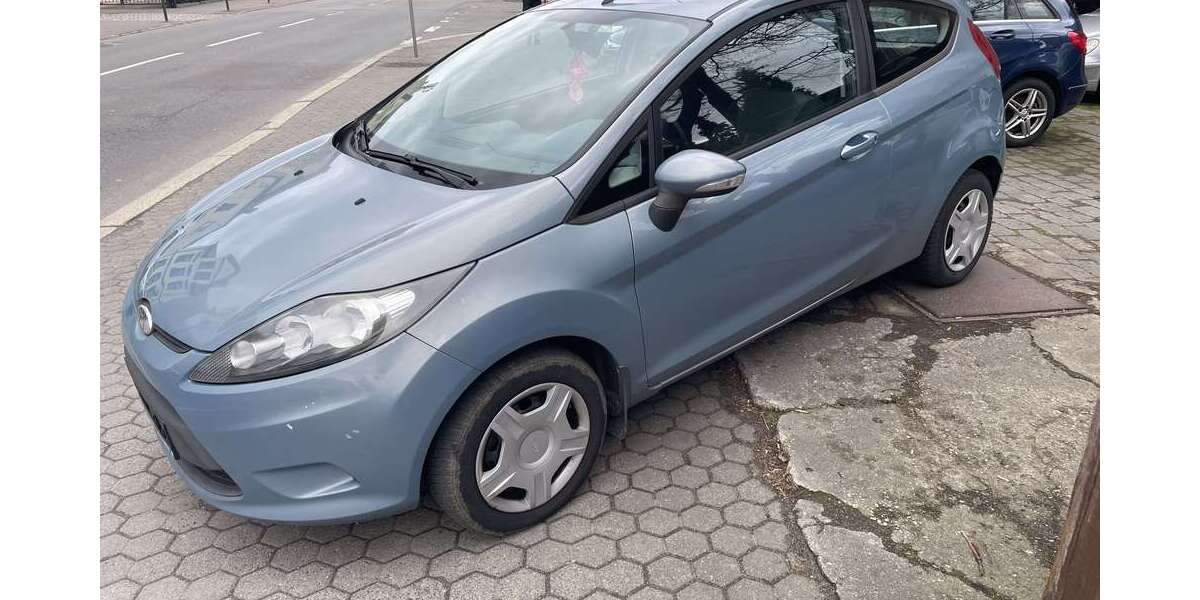 Ford Fiesta 121.750 km 2.990 &euro; Zeitz 06712