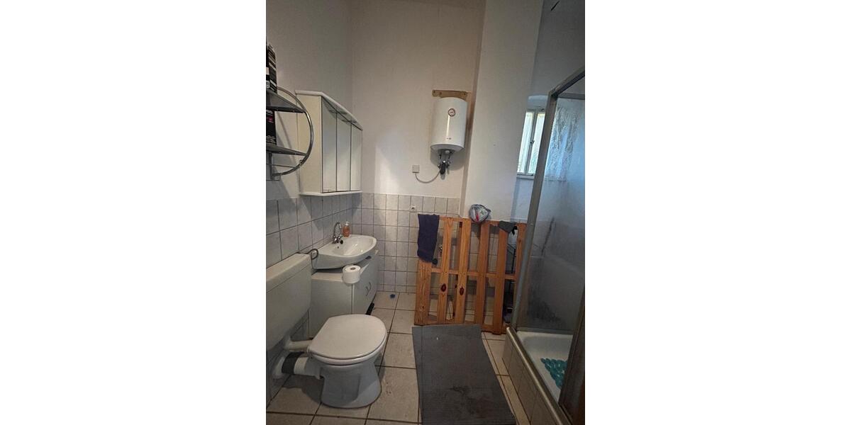 Hochparterre Crimmitschau - 2 Zimmer, 72 m&sup2;, 380&euro; | Angebot:26537516
