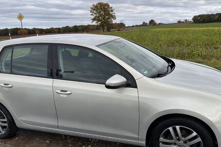 VW Golf 80.000 km 7.600 &euro; Altenburg 04600
