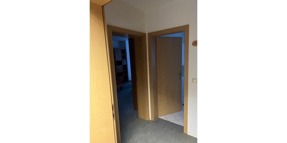 Etagenwohnung Zeitz - 1 Zimmer, 31 m&sup2;, 240&euro; | Angebot:26132549