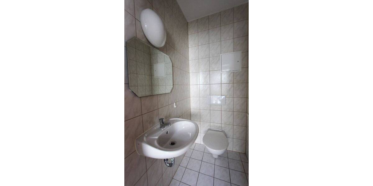 Etagenwohnung Gera Innenstadt - 4 Zimmer, 152 m&sup2;, 890&euro; | Angebot:26824943