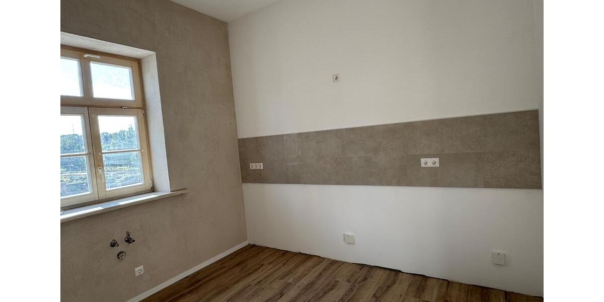 Etagenwohnung Schmölln - 3 Zimmer, 81 m&sup2;, 550&euro; | Angebot:26242916