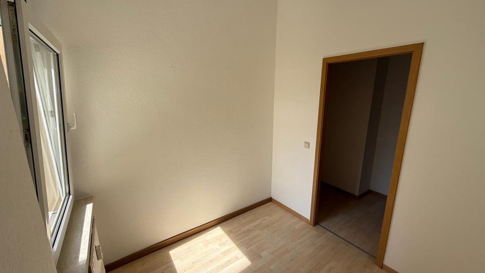 Etagenwohnung Greiz - 2 Zimmer, 44 m&sup2;, 230&euro; | Angebot:26462525