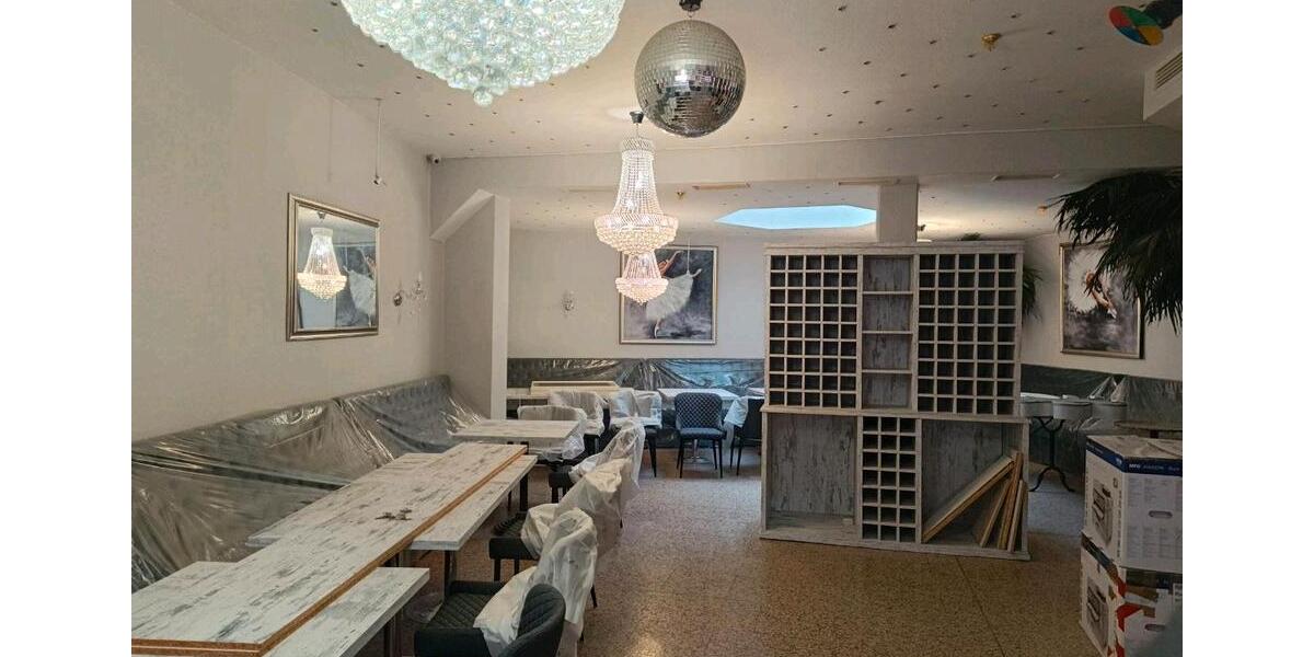 Einfamilienhaus Zeitz - 6 Zimmer, 300 m&sup2;, 1.600&euro; | Angebot:23649340